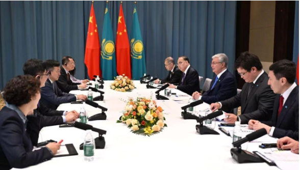 国家电投刘明胜与哈萨克斯坦总统托卡耶夫会谈！合作开发清洁能源项目